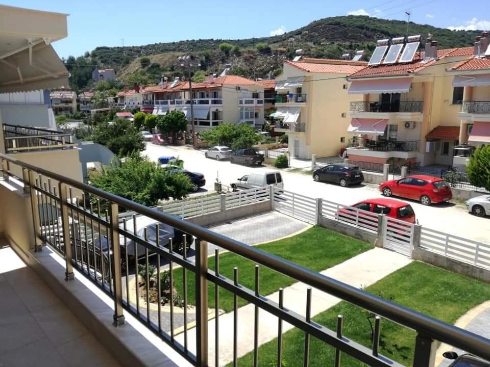 Myrsini'S Sea View Apartment Néa Péramos Zewnętrze zdjęcie