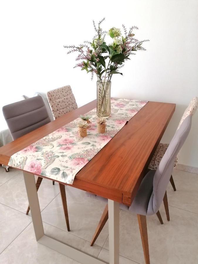 Myrsini'S Sea View Apartment Néa Péramos Zewnętrze zdjęcie