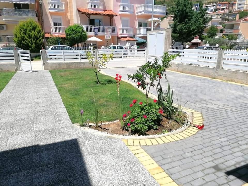 Myrsini'S Sea View Apartment Néa Péramos Zewnętrze zdjęcie