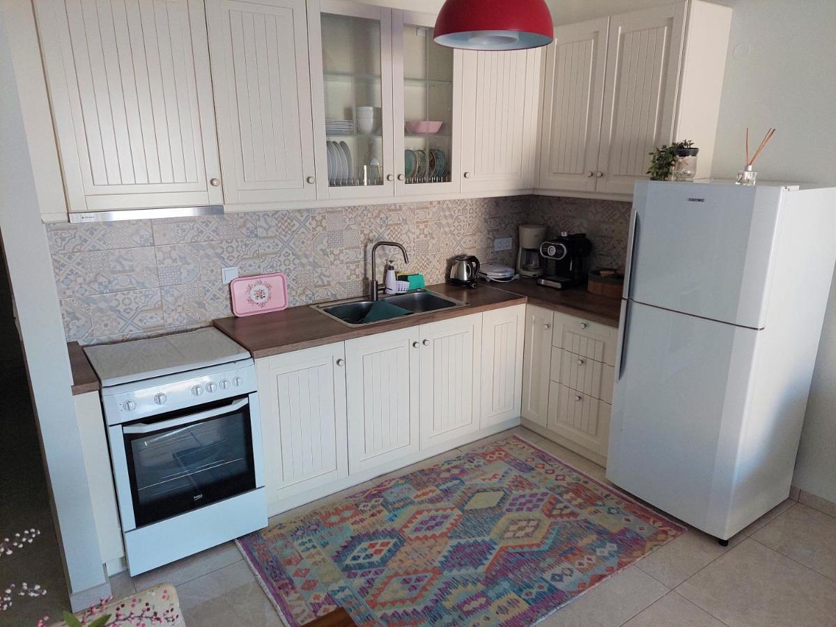 Myrsini'S Sea View Apartment Néa Péramos Zewnętrze zdjęcie