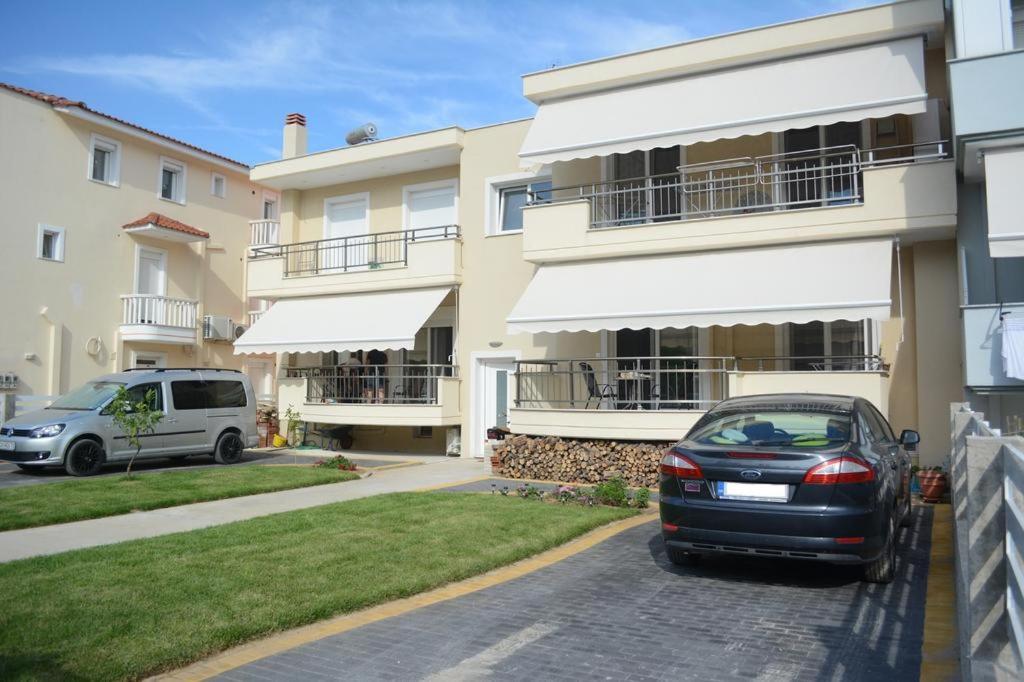 Myrsini'S Sea View Apartment Néa Péramos Zewnętrze zdjęcie