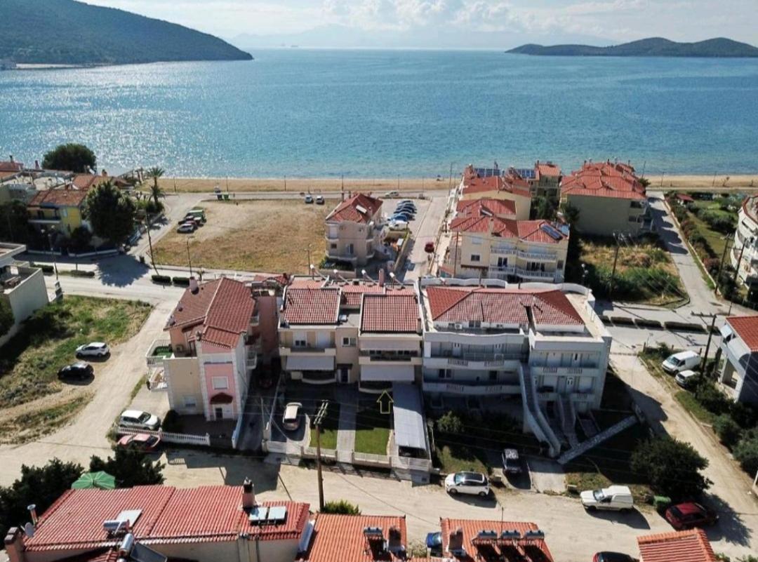 Myrsini'S Sea View Apartment Néa Péramos Zewnętrze zdjęcie